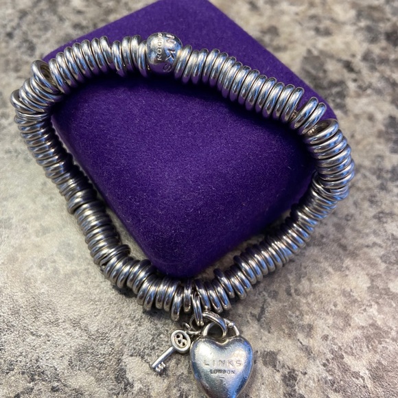 Links of London Sweetie Bracelet w/ heart & key - Picture 3 of 4